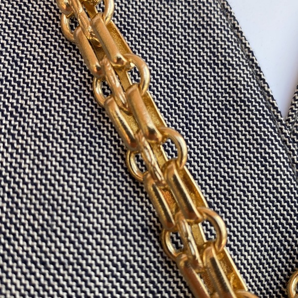 Authentic Louis Vuitton Lock and Key Set on a Chain. - Picture 3 of 10